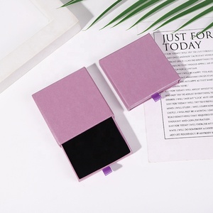 <span class=keywords><strong>Caja</strong></span> Deslizante de Cartón de Papel Colorido para Joyería de 9x9x1.7 cm, Estuche Delgado para Regalo, <span class=keywords><strong>Collar</strong></span>, Pendiente, Pulsera y Anillo - Product Image 4