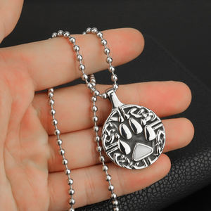 ケルトの盾結びの狼の爪の護符ネックレス（魔法の三角形付き） - Product Image 2