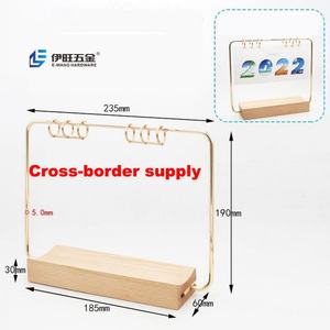 Calendrier de bureau personnalisé avec logo, vente en gros d'usine YIWANG, calendrier de bureau en bois DIY 2024, base en bois - Product Image 1