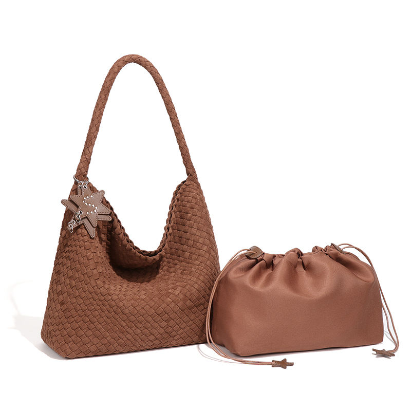 วาย2039 #   สีน้ำตาลเกาลัด