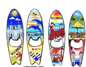 Planche de surf. Souvenir <span class=keywords><strong>Espagnol</strong></span> Aimant De Réfrigérateur. Souvenir en forme de poisson - Product Image 1