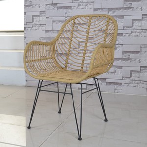 Offre Spéciale chaises de salle à manger en osier en plastique de nouveau style meubles traditionnels en rotin pour une utilisation extérieure pour le balcon de la cour de mariage - Product Image 6