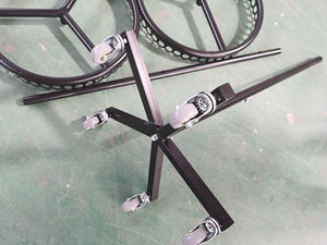 RH-GR-R3-<span class=keywords><strong>C</strong></span> 700*700*1700mm rak <span class=keywords><strong>Display</strong></span> pakaian bulat lapisan ganda warna hitam - Product Image 3