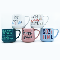 Tazza in Ceramica con Stampa 'Cozy Winter Quote' e Scritta 'Gnome', Base Affusolata, Tazza da Caffè in Gres, Prodotto da Struttura Produttrice di Primo Livello