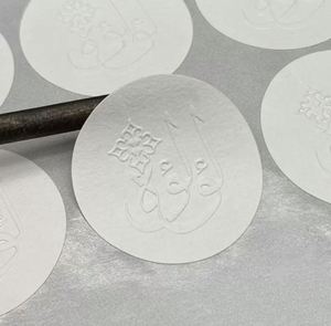 Etiqueta Adhesiva con Logotipo en Relieve, Impresión por Estampado en Caliente, Etiqueta Dorada para Empaque, Logotipo Personalizado, Etiqueta Autoadhesiva de Marca - Product Image 1