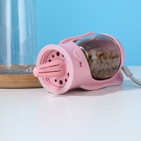 Bouteille d'eau multifonctionnelle pour animaux de compagnie en gros, en stock, gourde de voyage portable pour chien avec compartiment alimentaire séparé pour les promenades en extérieur
