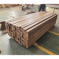 Plancher en bois de teck massif de 18 mm, bois dur traditionnel écologique et durable pour les projets de construction commerciale