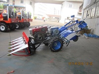 Machine de récolte de faucheuse automotrice agricole Mini machine à relier Faucheuse Moissonneuse de paddy