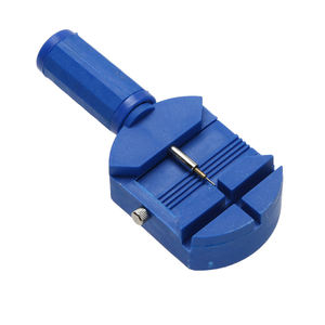 <span class=keywords><strong>Kit</strong></span> de réparation de montres professionnel pour <span class=keywords><strong>horloger</strong></span>, comprenant 147 pièces pour le démontage, l'entretien et le remplacement de la batterie - Product Image 3