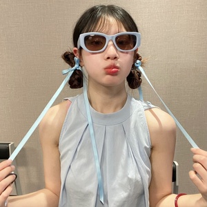 Nouvelles Lunettes de Soleil Carrées Rétro Y2K 20264 <span class=keywords><strong>Tendance</strong></span> <span class=keywords><strong>Homme</strong></span> Femme Protection UV400 PC Haut de Gamme Mode Luxe Universelles Gafas De Sol Personnalisables - Product Image 4