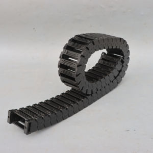 RiSheng yüksek uygun fiyatlı CNC makinesi aksesuar dayanıklı naylon çekirdek rulman esnek konveyör kablo sürükle tepsi için siyah - Product Image 1