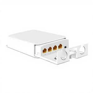 Cámaras IP PoE con Extensor de 250 Metros, 1 Entrada y 3 Salidas, Impermeables IP55, Resistentes al Polvo, 10/100/1000mbps - Product Image 2