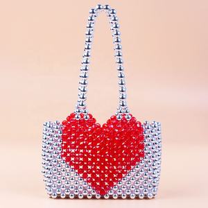 Bolso de Mano de Lujo para Mujer, Hecho a Mano, Ecológico, Abierto, de Resina Acrílica con Cuentas Blancas en Forma de Corazón - Product Image 3
