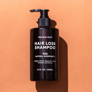 Su misura a fiocchi secchi pruriginosi del <span class=keywords><strong>cuoio</strong></span> <span class=keywords><strong>capelluto</strong></span> 95% ingredienti naturali bio Batana olio a base di erbe Anti perdita di capelli <span class=keywords><strong>Shampoo</strong></span> <span class=keywords><strong>per</strong></span> gli uomini - Product Image 1