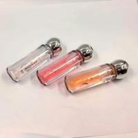 Gloss à lèvres végétalien personnalisé à marque privée, hydratant, brillant, à base d'huile, avec acide hyaluronique et feuille d'or pour un effet éclatant et nourrissant