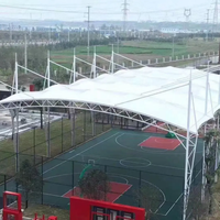 Structure de membrane tendue architecturale en PVDF pour abri solaire extérieur de terrain de basket-ball