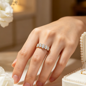 Anillo de boda para mujer SGARIT personalizado con diamante cultivado en laboratorio de corte ovalado de 2.0 ct, banda de eternidad de 5 piedras, oro sólido de 18K, certificado NGTC. - Product Image 5