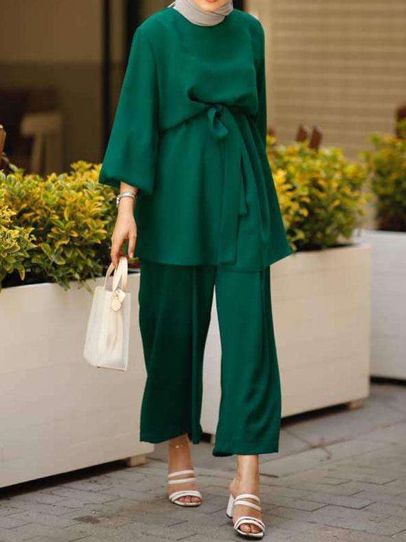 Verde oscuro (sin pañuelo en la cabeza)