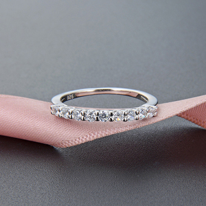 POLIVA Anello Eternity Personalizzato in Argento Sterling Placcato Oro 18K con Zirconi Cubici, Diamanti Brillanti Simulati, Anelli da Donna - Product Image 2