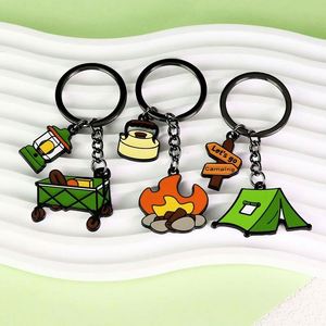 Llavero de metal personalizable con diseño de tienda de campaña de dibujos animados, pequeño colgante para autobús de viaje, RV, equipo de camping, ideal para vacaciones - Product Image 3