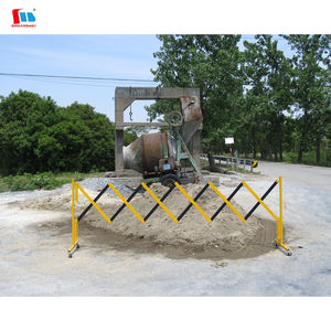 Barricate in espansione personalizzate con cancello di recinzione retrattile barriere temporanee di controllo flessibile della folla con ruote - Product Image 4