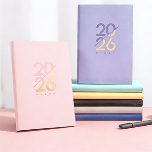 Agenda Diaria y Mensual Premium 2026 A5, Tapa Dura de Cuero PU, Encuadernación Cosida, Español-Inglés, Pestañas Alfabéticas, 200 Hojas - Product Image 3