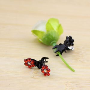 Korean Style Rhinestone Hair <b>Clips</b> For Women Daily Use Colorful Sequins Gripper Headdress Yiwu Origin Spring 2023 - Product Image 3
