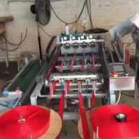 Machine de revêtement PVC pour manche de balai, machine semi-automatique de laminage de film thermorétractable pour manche de serpillière, machine d'emballage pour tiges rondes