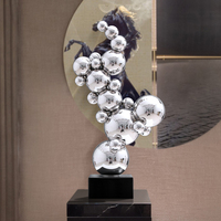 Grande sculpture de cheval moderne en acier inoxydable, finition miroir personnalisée en émail dur UV, art animalier pour entrée d'hôtel extérieure