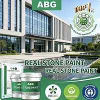 Peinture auto-améliorante pour pierre avec granulats minéraux composites pour surfaces murales en béton préparées et propres