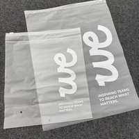 Emballage personnalisé pour lingerie et t-shirts en plastique recyclé, sacs en polyéthylène avec fermeture éclair givrée, emballage pour vêtements, sacs en plastique avec logo
