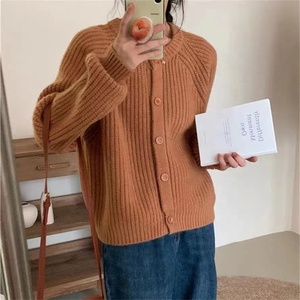Suéter cárdigan de invierno para mujer, nueva lana gruesa, suelta, <span class=keywords><strong>manga</strong></span> murciélago, botón informal, logotipo tejido en la parte delantera, <span class=keywords><strong>chaqueta</strong></span>, Tops, venta al por mayor - Product Image 1