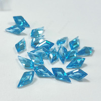 Vente en gros de pierres précieuses synthétiques CZ taillées à la machine, couleur aquamarine, forme de cerf-volant, zircone cubique pour bijoux