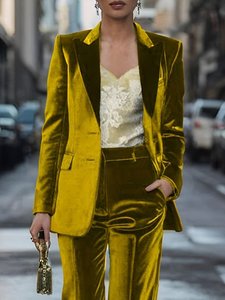 Traje <span class=keywords><strong>de</strong></span> <span class=keywords><strong>Mujer</strong></span> Verde Oliva <span class=keywords><strong>de</strong></span> Lujo <span class=keywords><strong>para</strong></span> <span class=keywords><strong>Fiesta</strong></span> <span class=keywords><strong>de</strong></span> <span class=keywords><strong>Noche</strong></span>, Trabajo o Eventos Formales, Chaqueta y Pantalones Anchos con Botones Retro - Product Image 1