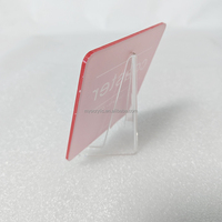 Sous-verre en acrylique de forme carrée, couleur rose charmante, design moderne, écologique, qualité alimentaire, impression UV pour des motifs vibrants et détaillés