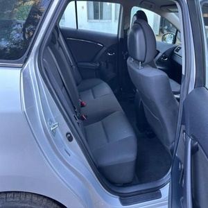 Usado para 1.8 V-Matic T2 Sedán 6 5 puertas Cuero ACC FWD R21 Interior Claro 8 Asientos Manual - Product Image 5