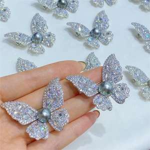 Hao Shi Summer Collection New Inlaid Butterfly <b>Brooch</b> <b>Pins</b> with Tahiti Seawater Pearl Chest Flower Black Jewelry Decoration - Product Image 1