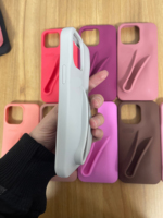 Étui de téléphone en silicone 3D avec emplacement pour rouge à lèvres, brillant à lèvres, baume à lèvres, support de maquillage pour iPhone 16 15 14 13 12 11 Pro Max