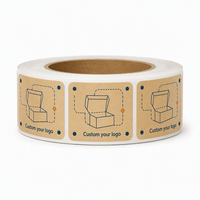 Boîte d'expédition en carton ondulé avec étiquette personnalisée en papier kraft imprimé, design sur mesure, extrémité enroulable, pour emballage de colis.