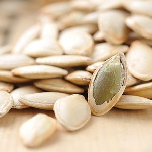 Nuevas Semillas de Calabaza GWS 10mm+ Crudas Orgánicas Envasadas al Vacío a Granel para el Mercado Europeo de Alimentos Saludables - Product Image 3