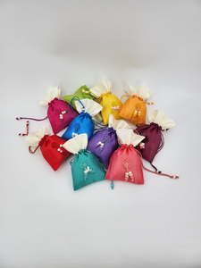 Pochette cadeau écologique traditionnelle pour mariage, réutilisable, légère, durable, en tissu polyester, pour festival, fête, tailles S, M, L, 0,7 kg - Product Image 1