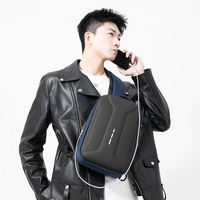 Vente directe d'usine Sac de poitrine rigide de grande capacité pour hommes avec interface USB