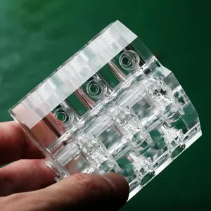 Produttori personalizzati di collettori microfluidici microfluidici personalizzati in acrilico PMMA in perspex trasparente