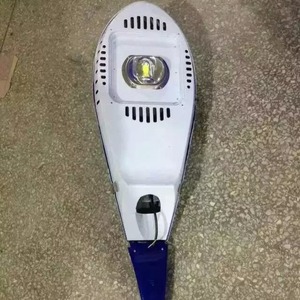 Lampadaire LED 50W en alliage d'aluminium, 120Lm/W, durée de vie 50000 heures, installation pour projets - Product Image 2