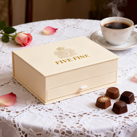 Boîte cadeau de Noël en papier rose personnalisée, emballage de chocolat brun, qualité alimentaire, boîte cadeau de chocolat pour la Saint-Valentin