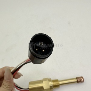 เซ็นเซอร์สวิตช์ควบคุมอุณหภูมิ Senwitt รุ่น 2W-8916 สำหรับรถขุด Caterpillar 3208 3408 3304 ควบคุมการทำงานของเครื่องยนต์อย่างแม่นยำ - Product Image 3