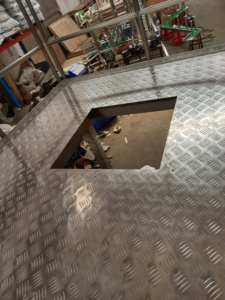 स्टेनलेस स्टील मोबाइल सपोर्ट प्लेटफॉर्म या मल्टीहेड वेस्टर के लिए सहायक कार्य मंच - Product Image 3