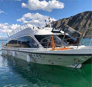Yacht de luxe commercial de 22 m avec moteur in-bord, 450 CV, en fibre de verre, pour excursions aquatiques et visites touristiques, vitesse 40-50 km/h - Product Image 3