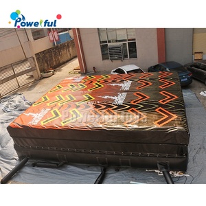 ถุงลมนิรภัยสำหรับการแสดงกายกรรมแบบกระโดดลงมาอย่างอิสระสำหรับสวนแทรมโพลีน  พร้อมเสาเป่าลม - Product Image 4