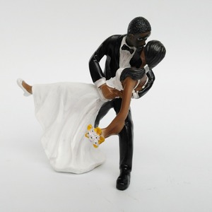 Mariée et marié <span class=keywords><strong>personnes</strong></span> noires danse Tango gâteau Topper Couple noir décoration de gâteau de mariage Figurines de marié - Product Image 4